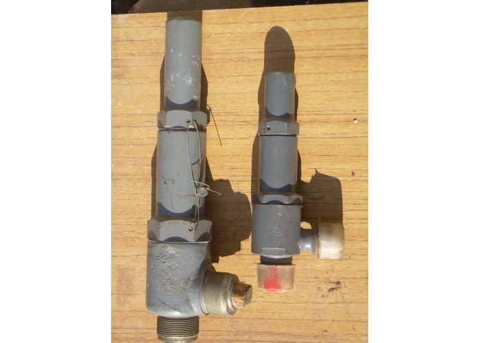 Клапан  17с11нж Ду25 Ру16 предохранительный малоподъемный пружинный с колпаком цапковый